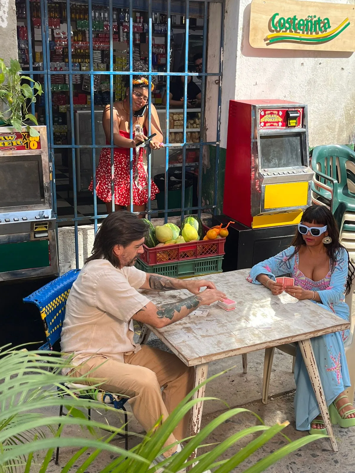 Videoclip Muérdeme — producción Las Locaaales en el Caribe colombiano